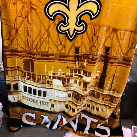 New Orleans Saints Plush Blanket - Picture 2 of 4